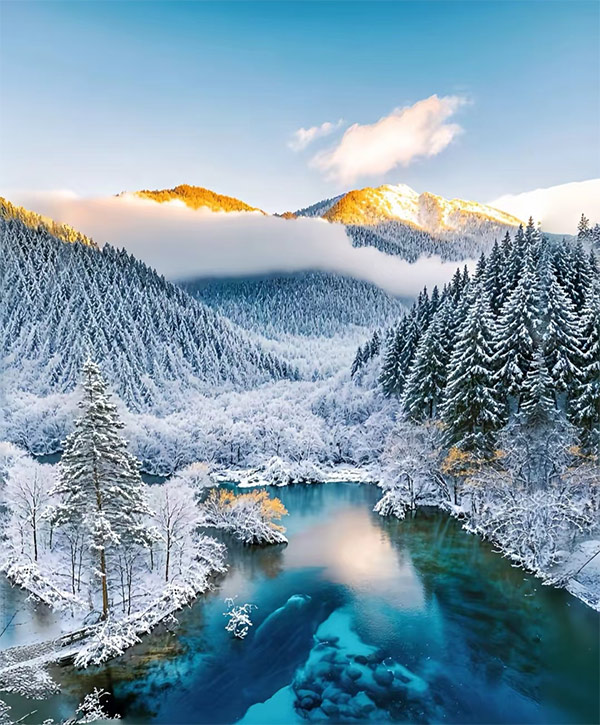 Jiuzhaigou Valley Scenic and Historic Interest Area in winter